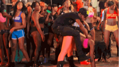 aita-gifs-exoun-ksetrelanei-kosmo-8211-deite-thelete-xrisimopoiisete-eseis-2