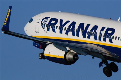 H νέα ΠΡΟΣΦΟΡΑ της RYANAIR σπάει ταμεία!!! Ισχύει μόνο για 3 ημέρες!!!