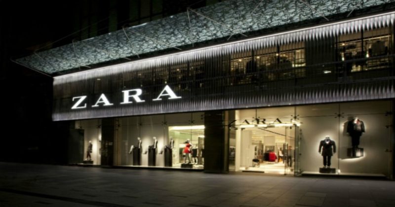 Zara: Αυτό είναι το νέο χρώμα στο τζιν για τον φετινό χειμώνα αν θες να είσαι μέσα στη μόδα! Θα το ερωτευτείς!