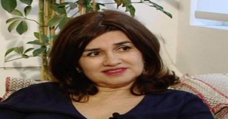 Άννα Κουρή: Μας ξεναγεί για πρώτη φορά στο σπίτι της στο Κολωνάκι! Κλασικό, φωτεινό, με το ξύλο να κυριαρχεί