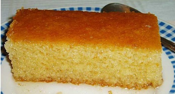 Σάμαλι Με Σιμιγδάλι Και Μαστίχα Χίου, Με Μπόλικο Σιρόπι Και Κανέλα